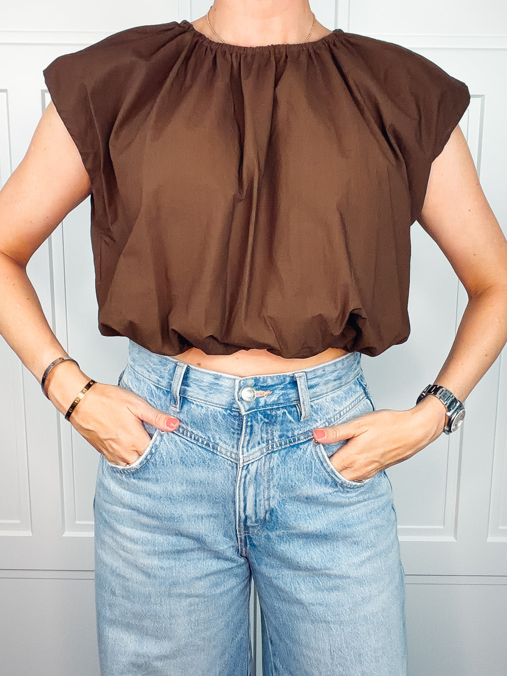 Baumwoll-Crop-Bluse in Braun