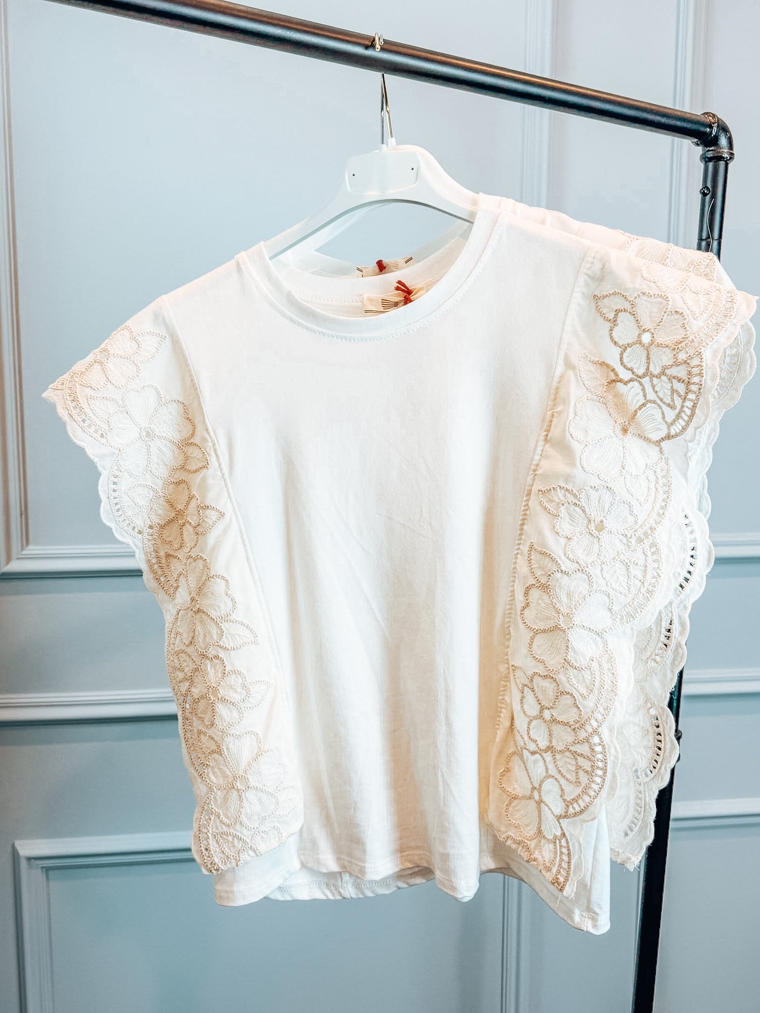 BLUSE creme mit Spitze