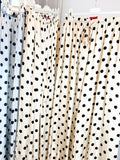 HOSE Beige mit schwarzen Punkten