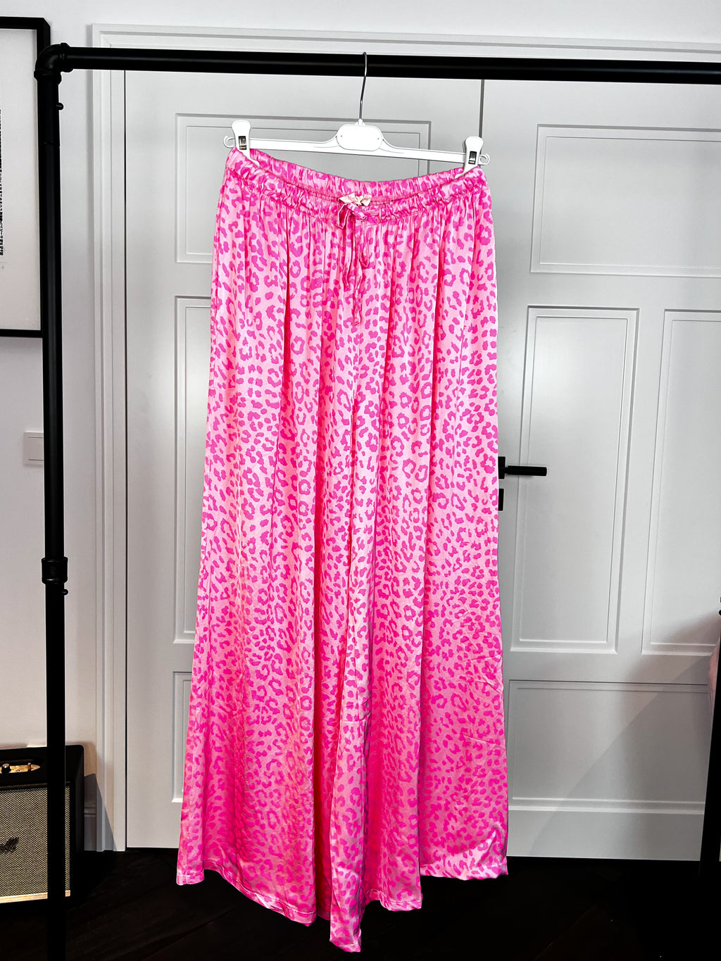 HOSE Leoprint Pink mit Neonpink