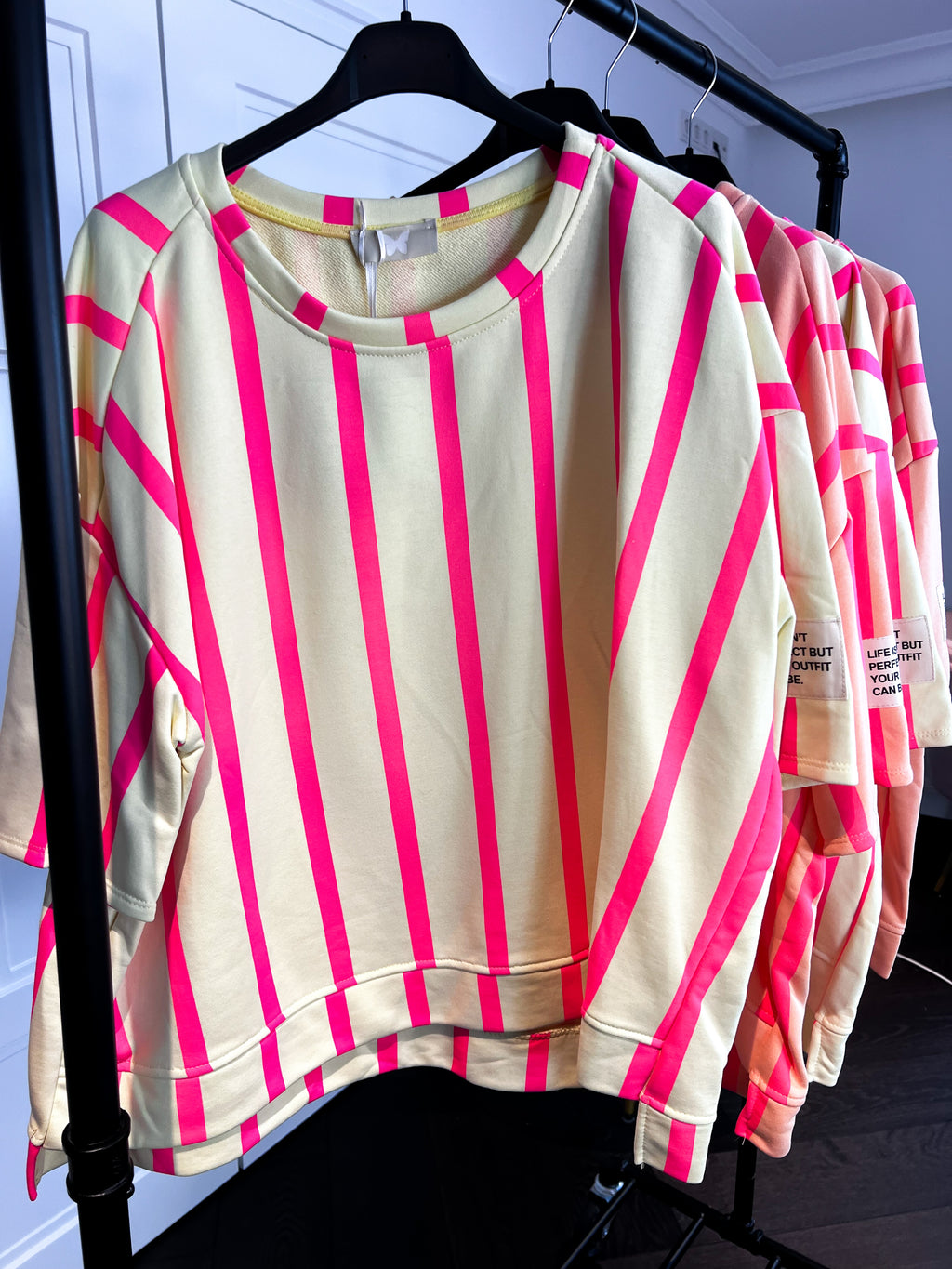 SWEATER gelb