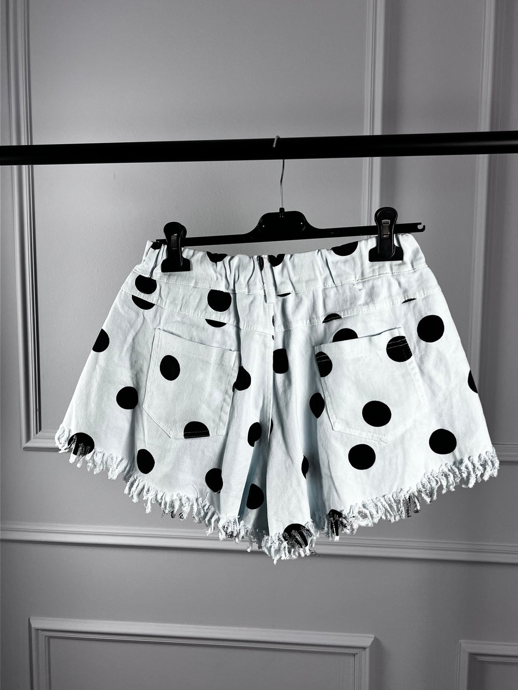 SHORTS hellblau